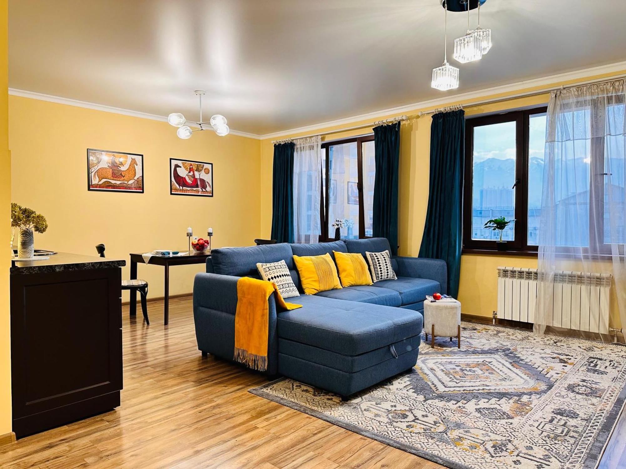 Mountain View Old Town Apartment Almaty